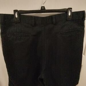 Dockers Pleated Front Golf Shorts. Men's 36. Black.